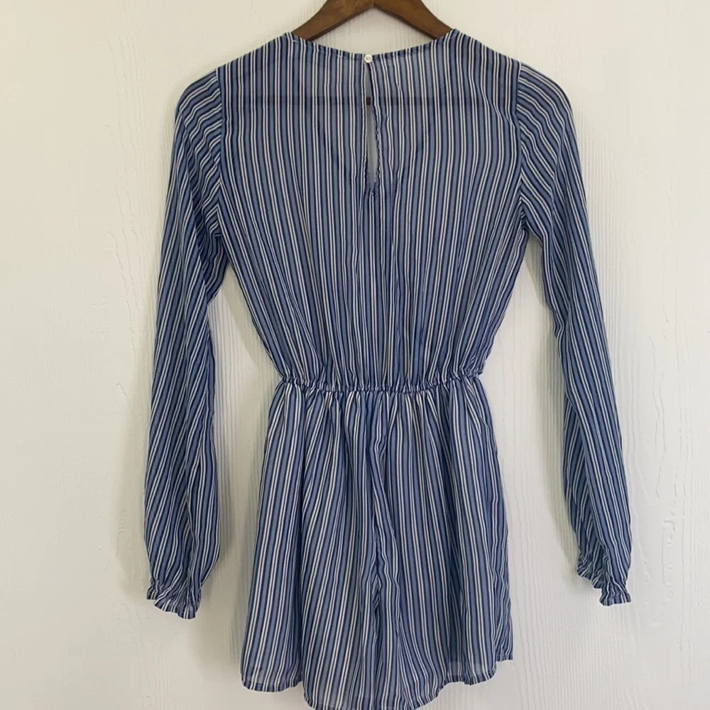 Hollister - Pinstripe in Blue and White Crisscross Short Romper Size XS